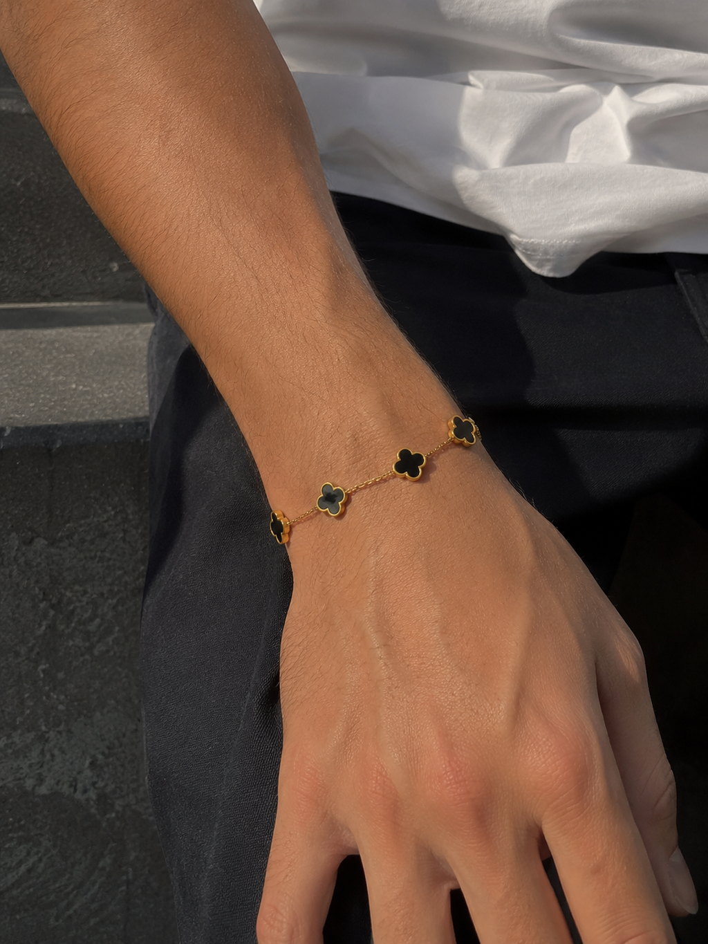 Black Clover Armband